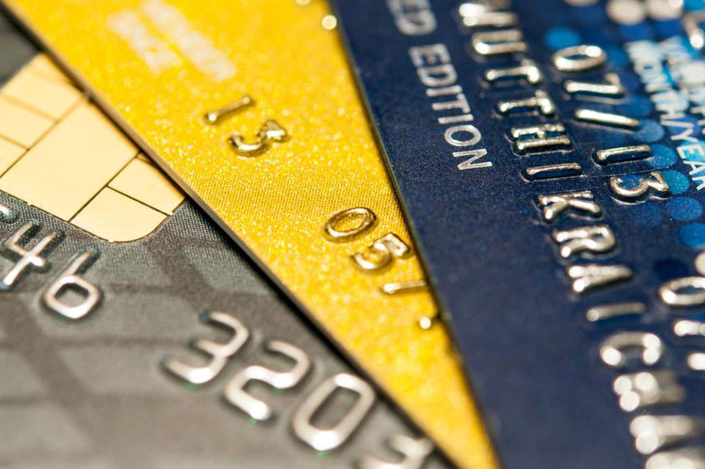 4 Bad Habits That Result in Credit Card Debt