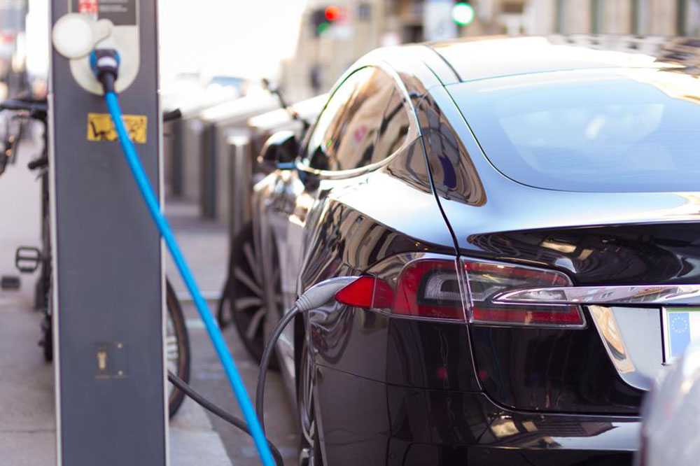 Pros and Cons Associated with Autonomous Vehicles